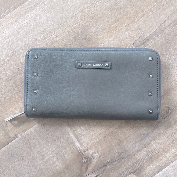 Marc Jacobs Handbags - Marc Jacobs Wallet